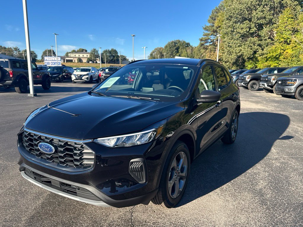 Used 2025 Ford Escape ST-Line AWD/4WD image 10