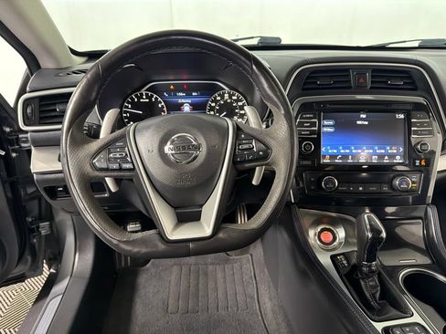 Used 2016 Nissan Maxima SR FWD image 12