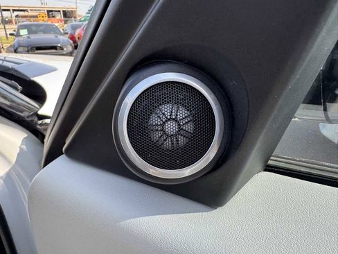 Used 2017 Land Rover Range Rover Supercharged image 40