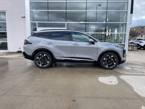 New 2026 Kia Sportage SX FWD image 4