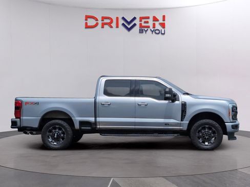 Used 2023 Ford F250 XLT w/ XLT Premium Package AWD/4WD image 6