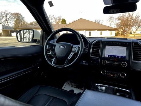 Used 2020 Ford Expedition Limited image 33