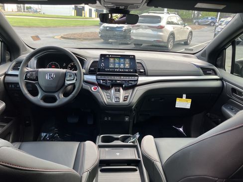 Certified 2026 Honda Odyssey Sport-L image 33