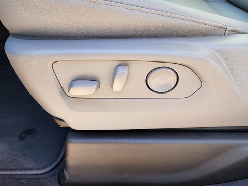 New 2026 GMC Sierra 1500 SLT w/ SLT Premium Plus Package image 19