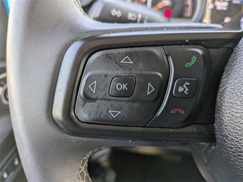 Used 2025 Jeep Wrangler Unlimited Rubicon image 15