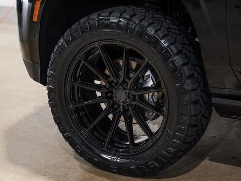 Used 2026 GMC Yukon Denali w/ Sun & Power Step Package AWD/4WD image 41