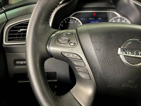 Used 2020 Nissan Murano SV AWD/4WD image 11