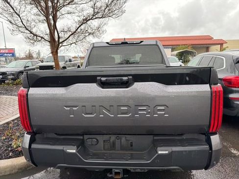 Used 2022 Toyota Tundra SR5 w/ Convenience Package image 10