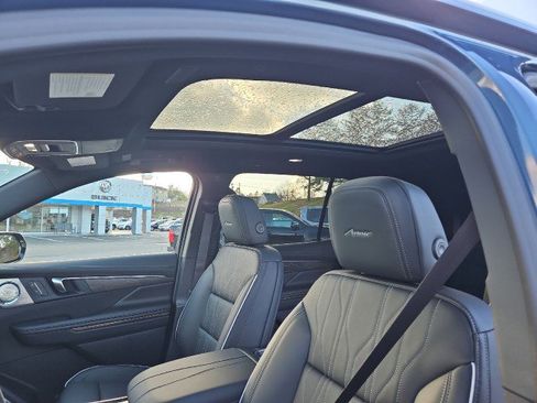New 2026 Buick Enclave Avenir image 14