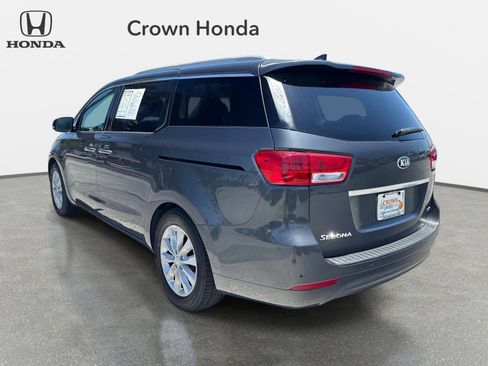 Used 2016 Kia Sedona EX FWD image 3