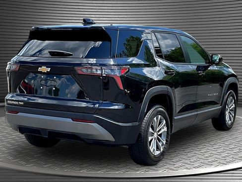 Used 2025 Chevrolet Equinox LT AWD/4WD image 6