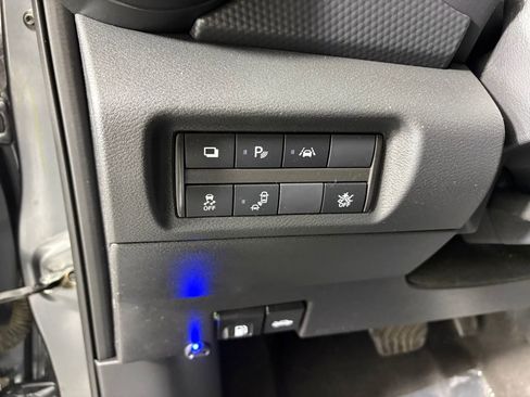 Used 2023 Nissan Kicks S image 15