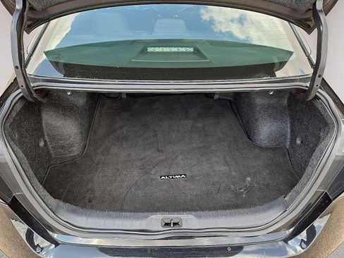 Used 2024 Nissan Altima 2.5 SV AWD/4WD image 15
