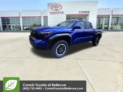 Used 2024 Toyota Tacoma TRD Off-Road AWD/4WD image 10