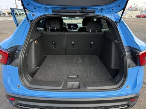 Certified 2024 Chevrolet Trax RS w/ Driver Confidence Package image 14