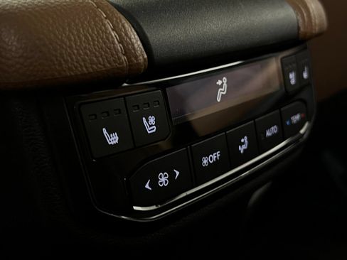 Used 2026 Toyota Grand Highlander AWD image 27