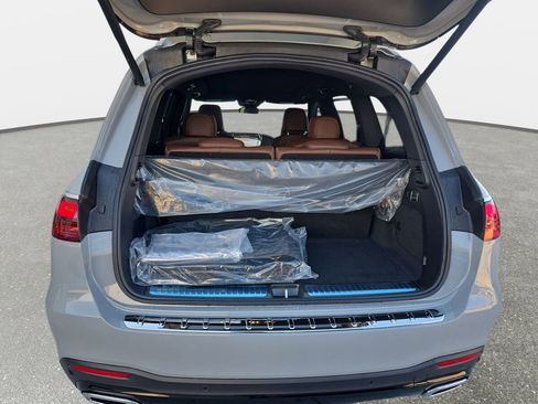 New 2026 Mercedes-Benz GLS 450 4MATIC image 12