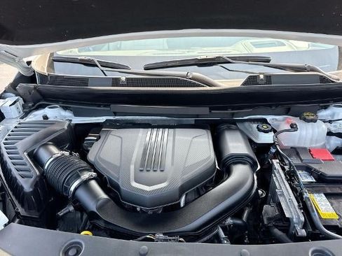 Certified 2025 Buick Enclave Avenir w/ Super Cruise Package FWD image 31