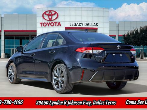 Used 2025 Toyota Corolla SE FWD image 6