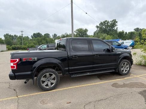 Used 2018 Ford F150 XLT w/ Equipment Group 302A Luxury AWD/4WD image 4