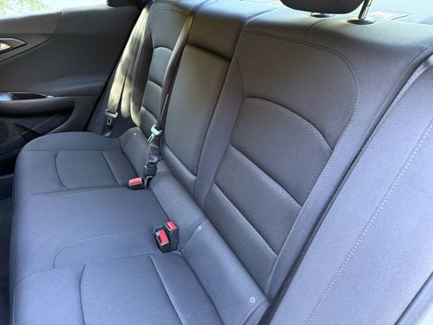 Used 2016 Chevrolet Malibu LT FWD image 17