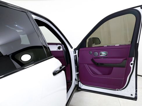 Used 2024 Rolls-Royce Cullinan image 26
