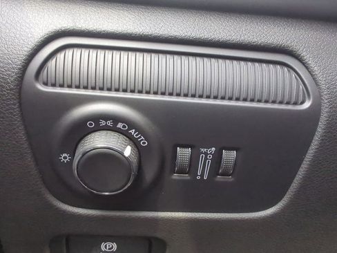 New 2026 Jeep Grand Wagoneer L Limited AWD/4WD image 36