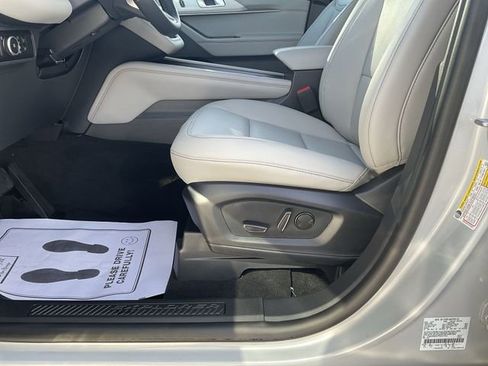New 2026 Ford Explorer Active w/ Active Comfort Package AWD/4WD image 12