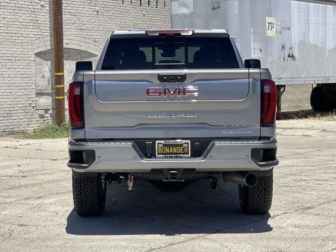 New 2026 GMC Sierra 2500 Denali w/ Denali Reserve Package AWD/4WD image 39