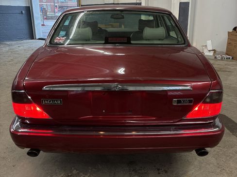 Used 1996 Jaguar XJ6 image 14