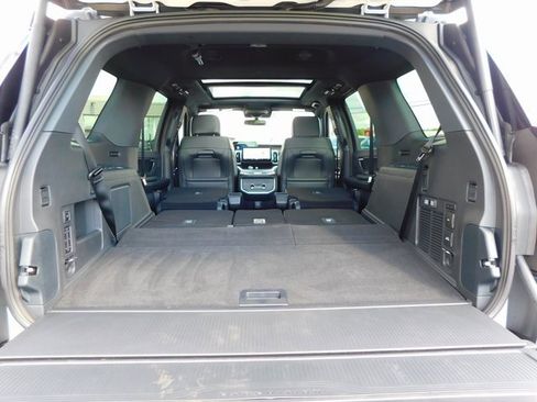 New 2025 Ford Expedition Platinum w/ Stealth Performance Package image 30