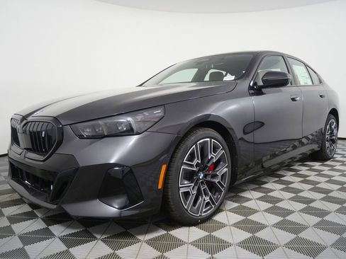 New 2026 BMW i5 eDrive40 w/ M Sport Package image 7