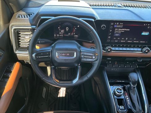 Used 2023 GMC Canyon AT4 w/ AT4 Premium Package AWD/4WD image 5