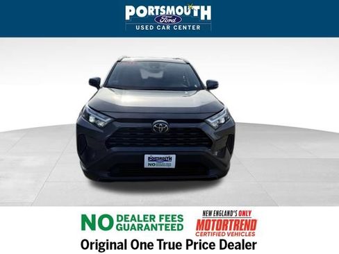 Used 2023 Toyota RAV4 XLE image 9