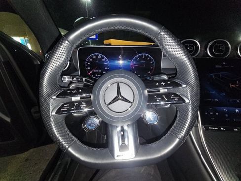 Used 2025 Mercedes-Benz GLC 43 AMG GLC 43 AMG NAV,CAM,PANO,BLIND image 6