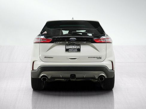 Used 2019 Ford Edge Titanium w/ Cold Weather Package AWD/4WD image 4