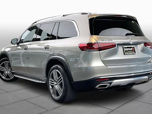 Used 2023 Mercedes-Benz GLS 450 4MATIC image 12