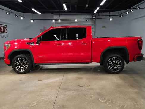 Used 2021 GMC Sierra 1500 AT4 w/ AT4 Premium Package image 4
