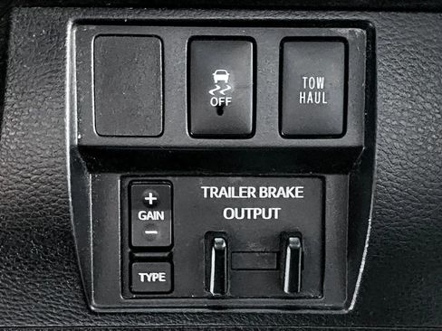 Used 2017 Toyota Tundra SR5 image 14