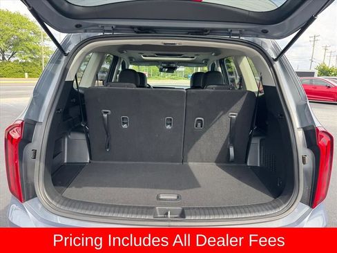 Used 2023 Kia Telluride S w/ S Sunroof Package FWD image 10