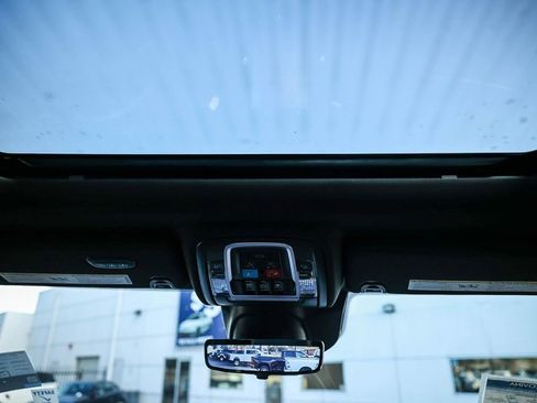 Used 2024 RAM 3500 Limited image 27