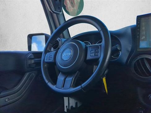 Used 2018 Jeep Wrangler Unlimited Sport S image 29