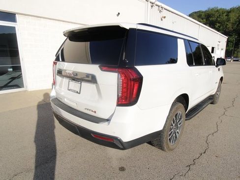 Used 2023 GMC Yukon XL AT4 w/ Technology Package image 19