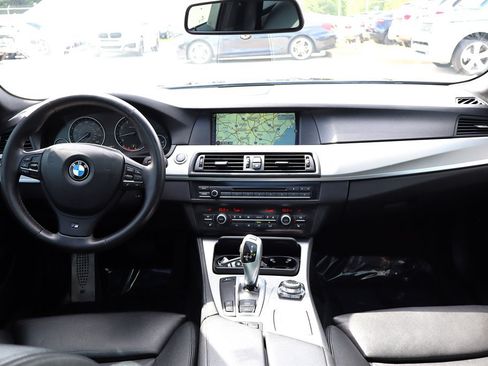Used 2013 BMW 550i xDrive Sedan AWD/4WD image 11