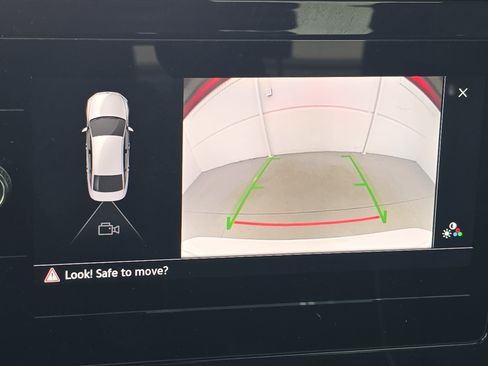 Certified 2025 Volkswagen Jetta Sport image 22