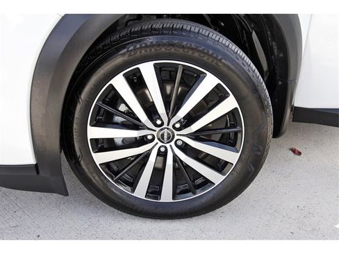 Used 2025 Nissan Pathfinder Platinum w/ Cargo Package image 31