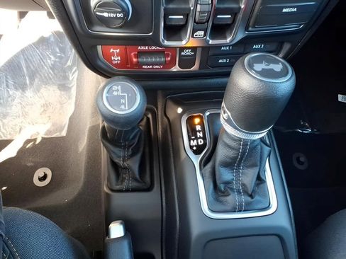 New 2026 Jeep Wrangler Unlimited Sport image 12