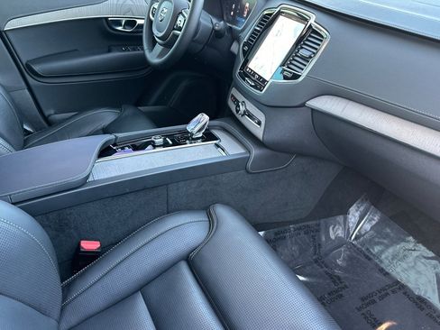 Certified 2025 Volvo XC90 T8 Ultra w/ Protection Package Premier image 20