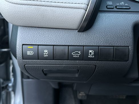 Used 2024 Toyota Camry SE image 24