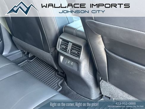 Used 2025 Nissan Murano SV AWD/4WD image 38